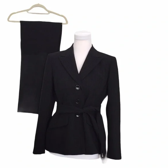 Kasper Black Pinstripe Pantsuit Tie-Waist Blazer Set Petite 8P - Picture 10 of 10